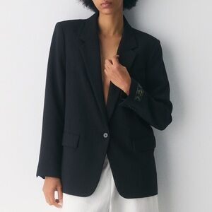 Aritzia Wilfred black blazer